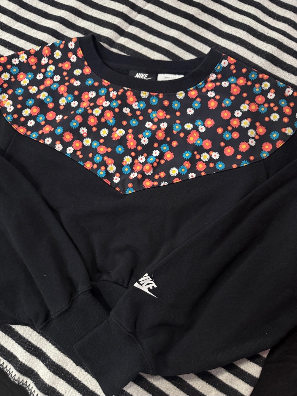 Nike Black Crewneck cropped sweater